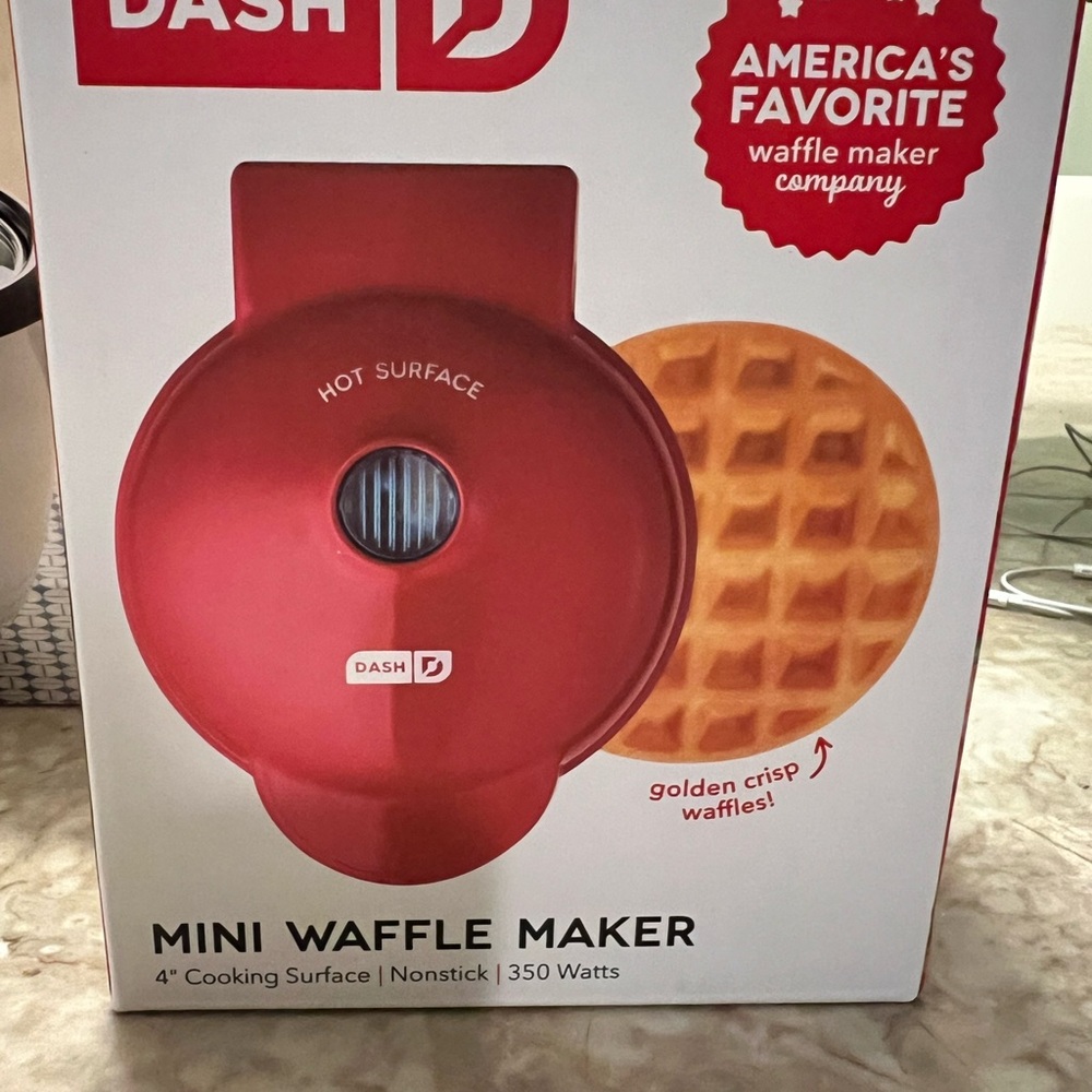 Dash Red Mini Waffle Maker